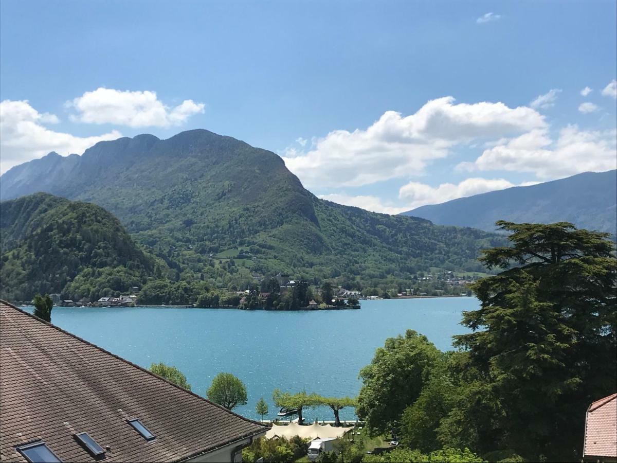 Hotel Logis La Charpenterie Talloires-Montmin Exterior foto